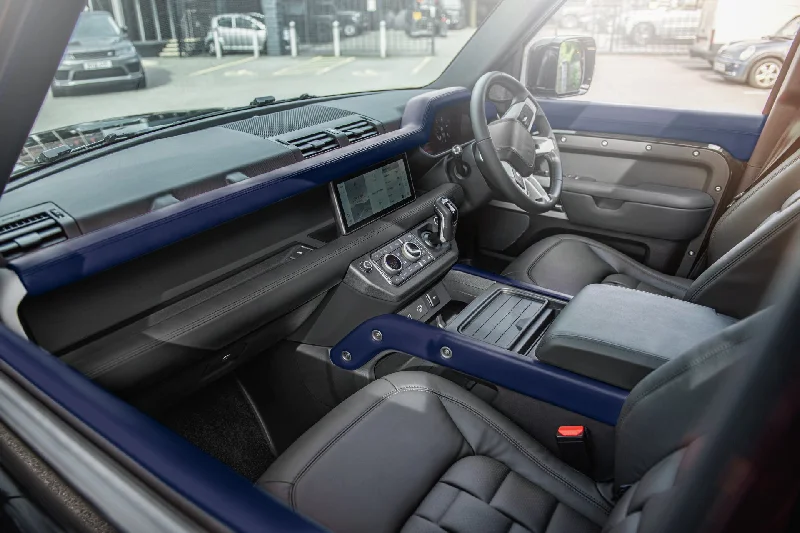 Land Rover Defender 110 (2020-Present) Environment 2: Upper and Lower Interior